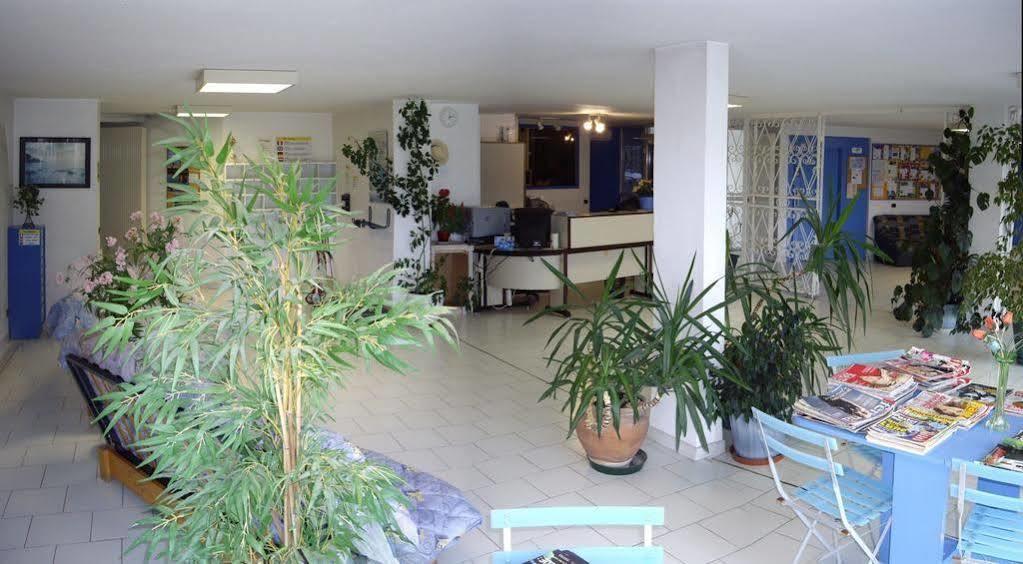 Residence Odalys Les Hauts De Balaruc Buitenkant foto